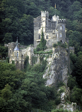 tavern_keep.gif (103757 bytes)